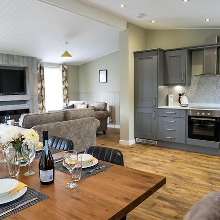 Sidley Chestnut Meadow Country Park 빌라 외부 사진